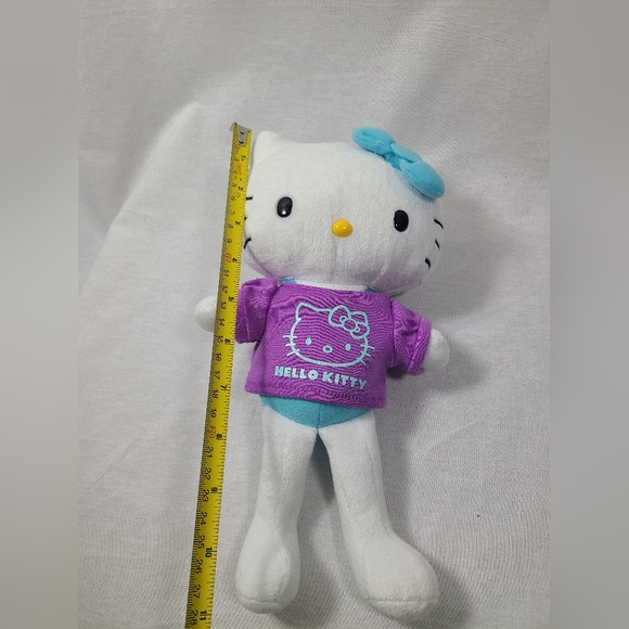 Hello kitty plush with purple shirt - Picture 5 of 5